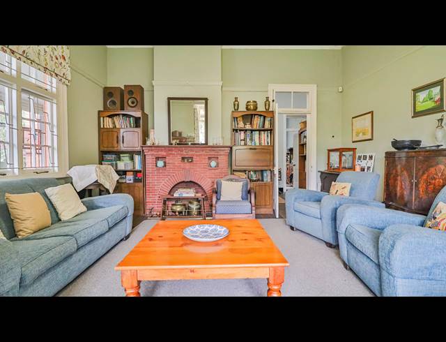 3 BEDROOM FREESTANDING FOR SALE IN BLACKRIDGE